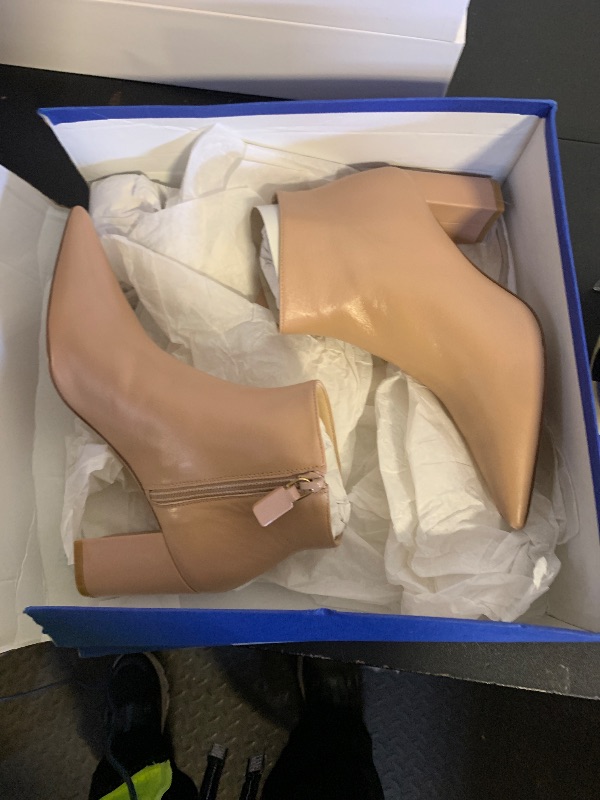 Photo 1 of Stuart Weitzman size 5 blush 