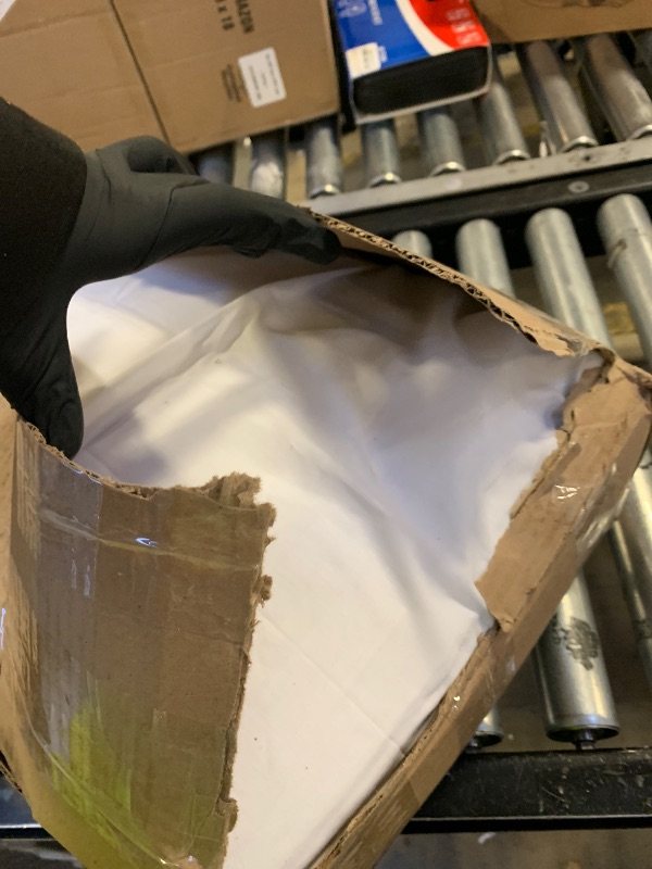 Photo 1 of APSMILE All Season Down Feather Fibers Comforter Oversized King Size - Ultra-Soft High Fill-Power Hotel Collection Duvet Insert, Cloud Fluffy Medium Warm Quilt Comforter(120x98, White)