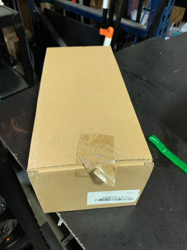 Photo 1 of 1 Pack Acrylic Paper Towel Holder, Countertop Napkin Dispenser for C-Fold, Multi-Fold & Trifold Paper Towels, 5mm Transparent Acrylic for Kitchen, Bathroom & Restaurant (1)