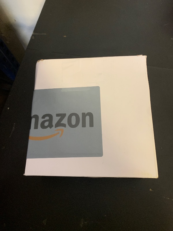 Photo 1 of 12 Pack 8 Inch Heart Shaped Cake Pans With Lids, 23oz Large Disposable Foil Pans for Valentine's & Mother's Day, Aluminum Baking Kit (White, Red, Red Heart)