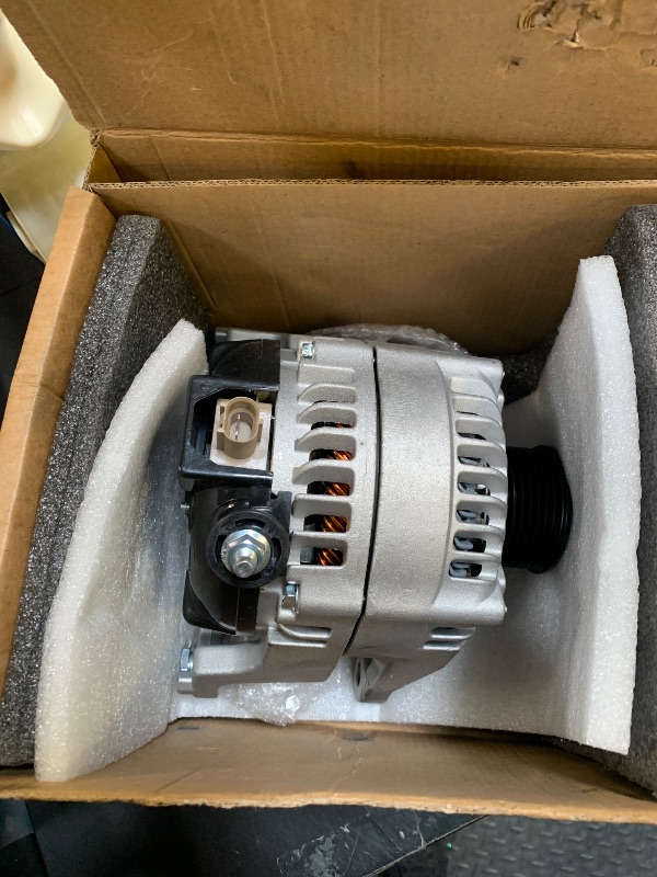 Photo 1 of YYHHZZ Alternator Compatible with 2003-2006 Ram 1500/2500/3500 PICKUP V8 5.7L, 2004-2006 Durango V8 5.7L, Alternator replacement for 13988N, 13988, 13988A, 13988AN, 139560, 2100560, 210-0560, 2139560