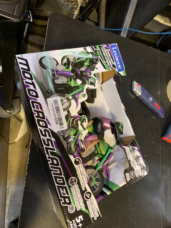 Photo 1 of LEXiBOOK RC18, Crosslander Radio Road Motorcycle, up to 12km/h, Perfect Balance, Light Effects, Crazy skids, Fast Acceleration, Ergonomic Remote Control, Rechargeable