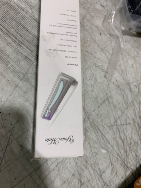 Photo 1 of YourMate UVC Toothbrush Case Travel Toothbrush Covers Case for Houshold and Traveling Power by AA Battery or USB-C Blue