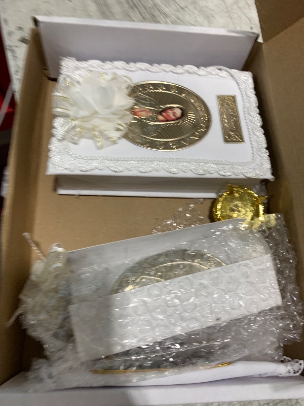 Photo 1 of First Communion Bible and Candle - Biblia y Vela de Primera comunión para niña - Vela para Primera comunion niña - First Communion Candle Set for Girl - recuerdos de Primera comunion niña