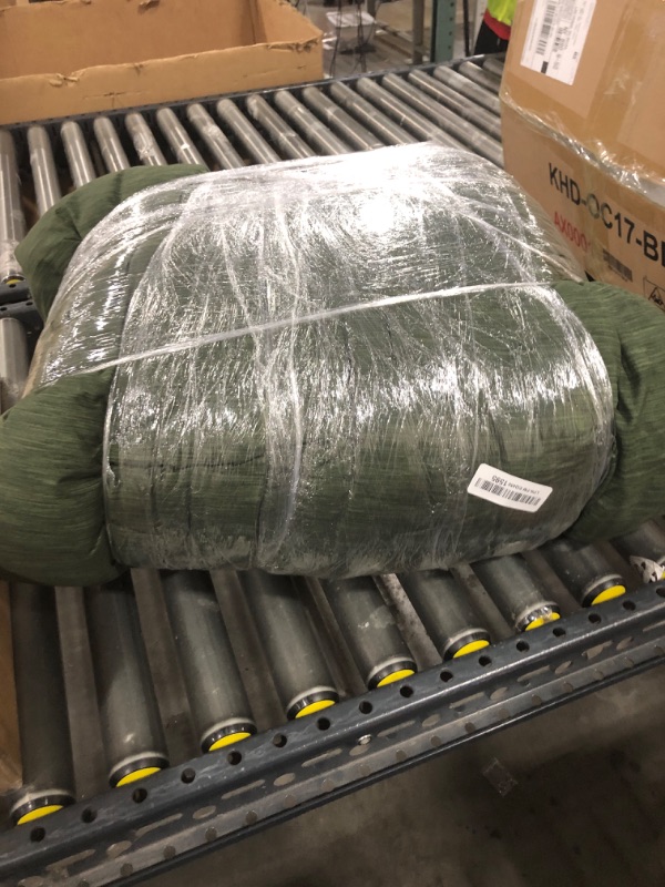 Photo 1 of Bedsure Queen Comforter Set - Dark Green Soft Bedding for All Seasons, Cationic Dyed Bed Set, 3 Pieces, 1 Queen Size Comforter (90"x90") and 2 Pillow Shams (20"x26"+2")