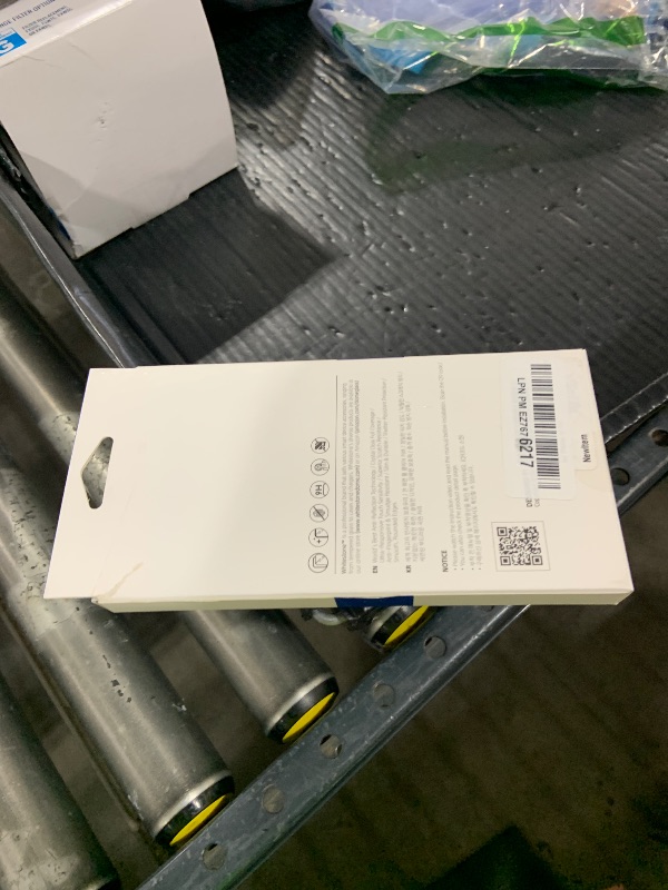 Photo 1 of DOME GLASS Whitestone DOME AR for iPhone 16 Pro [Super Anti-Reflection] Tempered Glass Screen Protector good for outdoor activity