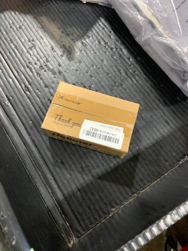Photo 1 of Helunsi E26 Socket Adapter, 2 Pack Light Bulb Socket Pigtail, Screw in Male Light Socket Pigtail, E26 Medium Base Recessed Light Socket Adapter for LED Ceiling Light Downlight Outlet Converter Socket