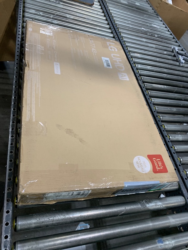 Photo 1 of LG 43UA7700P 43 inch Class UA77 Series LED AI 4K Smart webOS TV (2025)