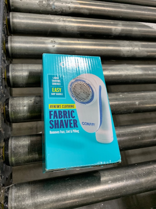 Photo 1 of Conair Fabric Shaver and Lint Remover, Battery-Operated Portable Clothes Shaver with 3 Settings, Fuzz Remover 
