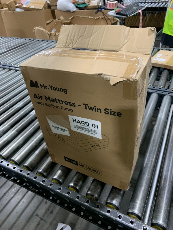 Photo 1 of Mr.Young Air Mattress Twin with Built in Pump, Luxury Blow up Mattress, Colchones Inflables in 2 Mins Self-Inflation/Deflation, Inflatable Mattress for Guests and Home, Camping, 650lb MAX