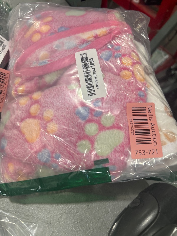 Photo 1 of 1 Pack 3 Blankets Super Soft Fluffy Premium Fleece Pet Blanket Flannel Throw for Dog Puppy Cat Paw Brown/Pink/White Small(23x16 inch)