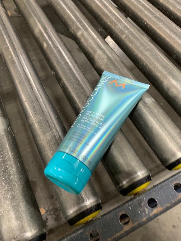 Photo 1 of Moroccanoil High Shine Gloss Mask, 6.7 Fl. Oz.