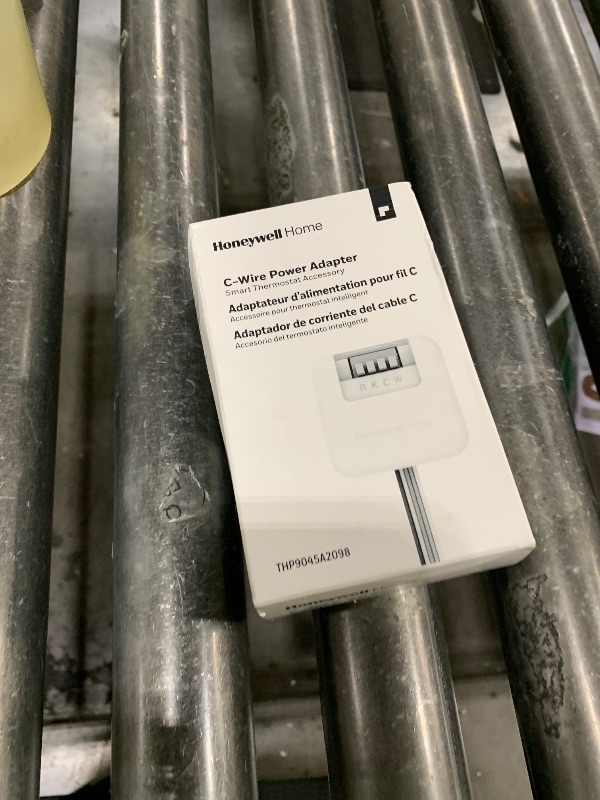 Photo 1 of Honeywell Home C-Wire Adapter THP9045A2098/U