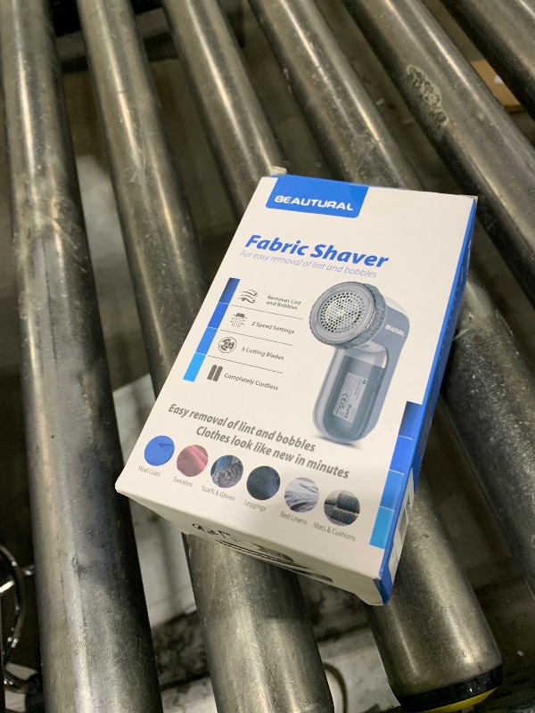 Photo 1 of BEAUTURAL Fabric Shaver and Lint Remover, Sweater Defuzzer with 2-Speeds, 2 Replaceable Stainless Steel Blades, Battery Operated, Remove Clothes Fuzz, Lint Balls, Pills, Bobbles Gray