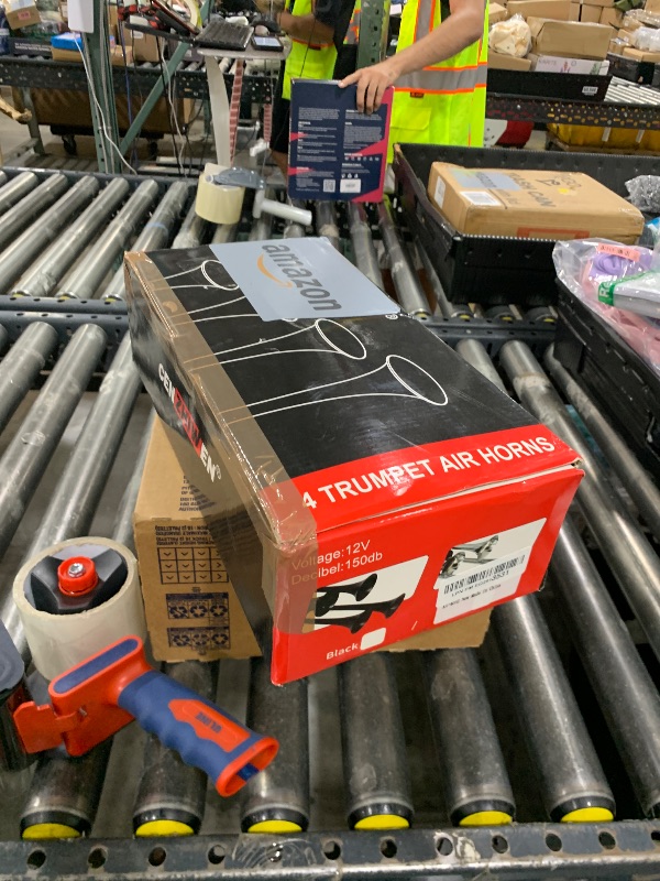 Photo 1 of Cenzhiwen Dual Trumpet Metal Air Horn for truck Kit with 2-120 PSI Compressors - 12V 150dB Loud is suitable for pickup/motorhome/SUV/truck/train Boat - Complete and other vehicles(2 speakers)