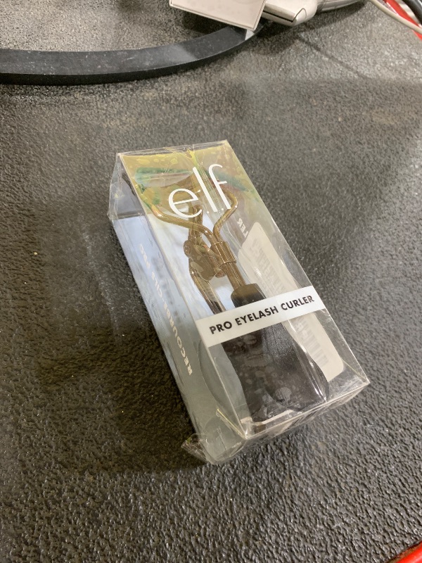 Photo 1 of e.l.f. Pro Eyelash Curler, Strong, Contoured, Eye-Opening, Voluminous Lashes, Includes Additional Rubber Replacement Pad, Silver