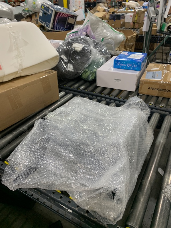 Photo 1 of 1 Pair Driver and Passenger Side SHLPDFM Black Headlight Mount Holder Bracket GM1221130 GM1221131 15798921 15798922 Fits for Chevy Silverado 1500 / 2500 / 3500 2003-2007