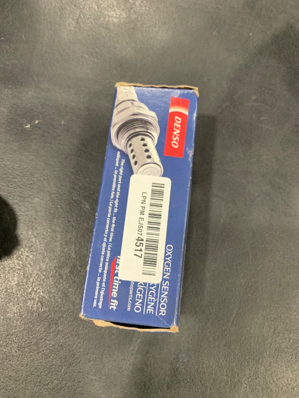 Photo 1 of Denso 234-4852 Oxygen Sensor