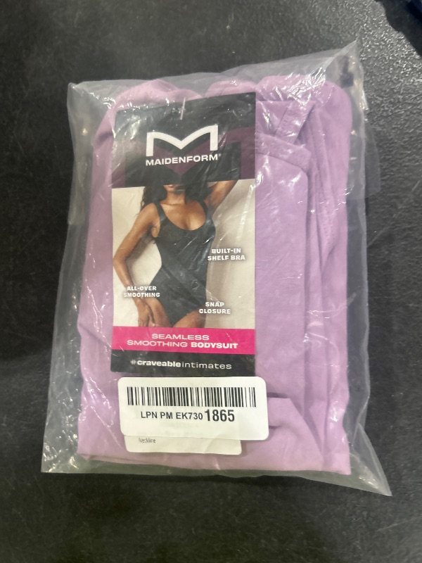 Photo 1 of Maidenform Women's M Smoothing Seamless Bodysuit, Built-In-Bra Shapewear With Scoop Neckline