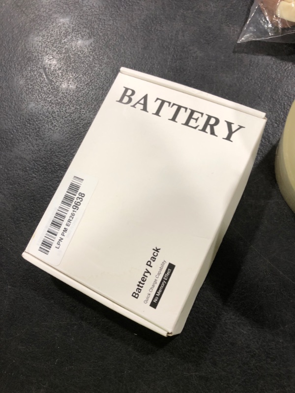 Photo 1 of Eeynduy LP-E8 Batteries 2-Pack and Battery Charger for Canon EOS Rebel T2i, T3i, T4i, T5i, EOS 550D, 600D, 650D, 700D DSLR Digital Cameras (LP-E8)