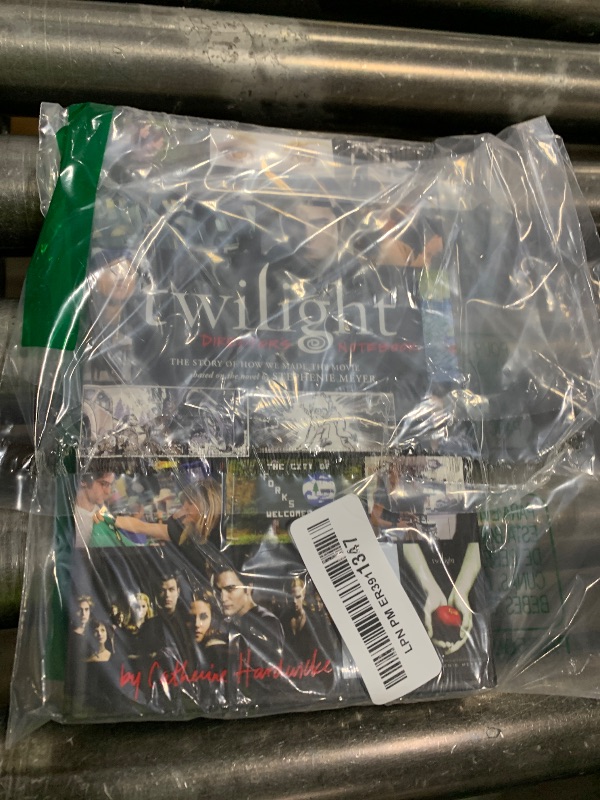 Photo 1 of Twilight: Director's Notebook: The Story of How We Made the Movie Based on the Novel by Stephenie Meyer