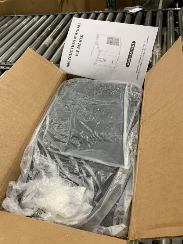 Photo 1 of Aeitto Ice Maker Countertop 26lbs/24H, Ice Machine 8 Ice Cubes Ready in 6 Mins, 2 Sizes of Bullet Ice Portable Ice Makers 