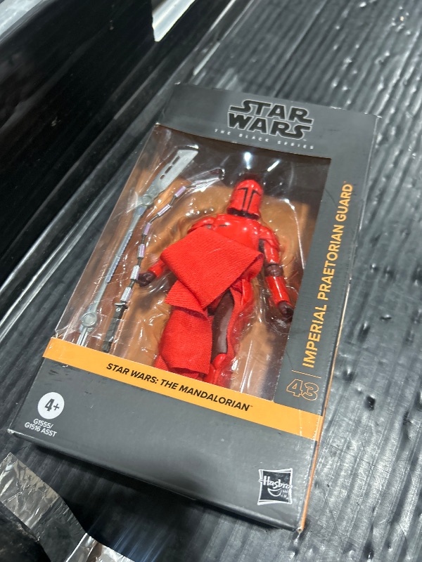 Photo 1 of STAR WARS The Black Series Imperial Praetorian Guard, The Mandalorian Premium Collectible 6 Inch Action Figure