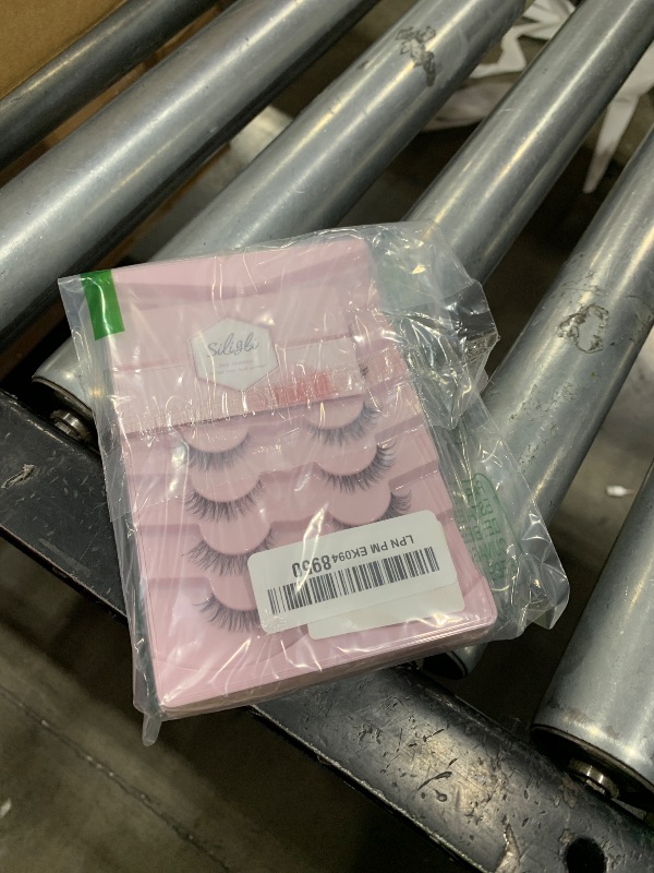 Photo 1 of Cat Eyelashes Wispy False Eyelashes Natural 12mm Short Lashes with Thin Band Fake Eyelash 3D Volume Strip Lashes Siligli Eyelash Pack 7 Pair
