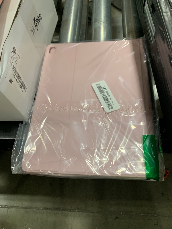 Photo 1 of Keyboard Case for iPad 9/8/7th Gen 10.2’’,Case with Keyboard ipad 10.2 inch,Keyboard for iPad 9th Gen,Detachable Bluetooth Keyboard for iPad 10.2 ,iPad keyboard Case 9th Gen with Pencil Holder (Pink)