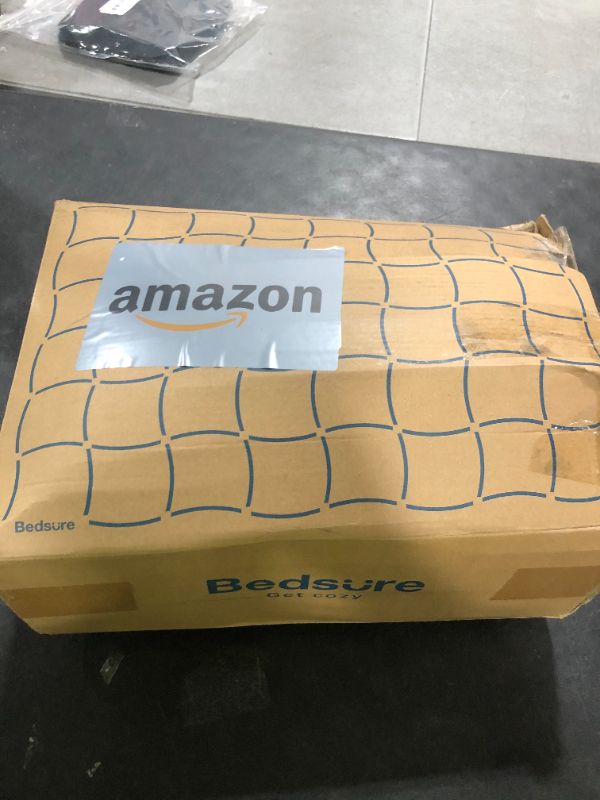 Photo 1 of Bedsure Comforter Duvet Insert - Quilted Comforters King Size, All Season Duvet, GentleSoft Down Alternative Bedding, with 8 Tabs, Gifts for Women/Men, White, King 90 x 102 Inches