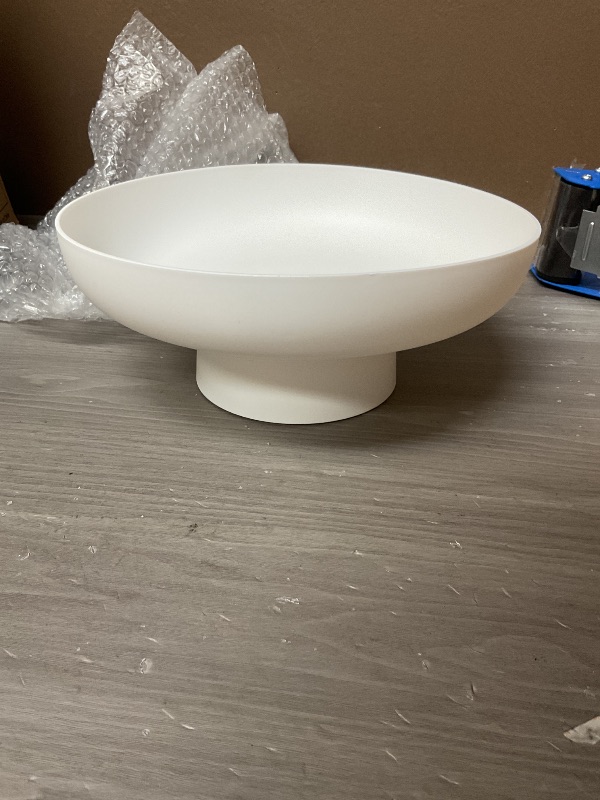 Photo 1 of Plastic onefitow Fruit bowl Fruit Basket for Kitchen Countertop Kitchen Storage Baskets Stand Organization, Decor Centerpiece for Kitchen Counter or Dining Room Tables, White