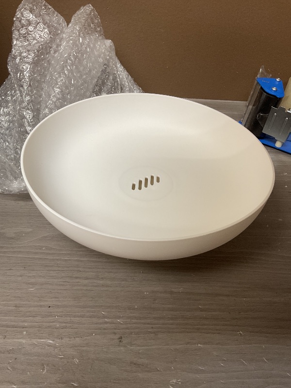 Photo 1 of Plastic onefitow Fruit bowl Fruit Basket for Kitchen Countertop Kitchen Storage Baskets Stand Organization, Decor Centerpiece for Kitchen Counter or Dining Room Tables, White