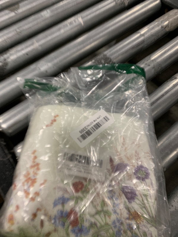 Photo 1 of 100 Floral Paper Napkins, 3 Ply Watercolor Disposable Cocktail Napkins Vintage Wild Flower Dinner Napkins, Decorative Beverage Hand Towels for Bathroom Wedding Baby Shower Birthday Party