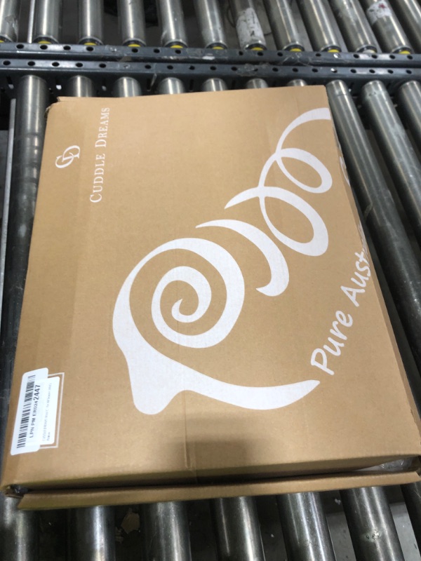 Photo 1 of CUDDLE DREAMS Wool Comforter Duvet Insert, 100% Australian Wool Filling with Soft Noiseless Cotton Shell, Natural Warmth (Midweight for All Season, King)
