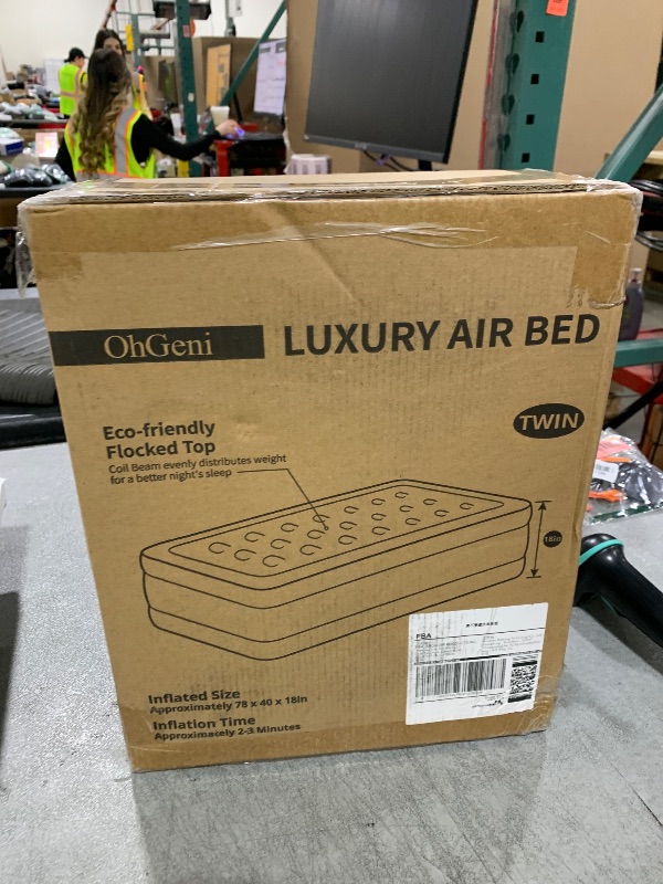 Photo 1 of OhGeni Twin Air Mattress with Built in Pump for Guest, 18in Tall Colchon Inflables Blow Up Air Bed with Carrying Bag for Camping, Raised Elevated Double Airbed, Foldable & Portable Air Mattress, Black
