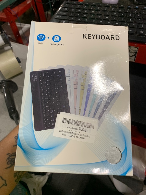 Photo 1 of Backlit Bluetooth Keyboard Small Portable Wireless Keyboard Rechargeable Illuminated for Android Samsung Tablet Cell Phone Smartphone iPad A16 11th 10th Generation iPad Pro Air Mini iPhone (Black)