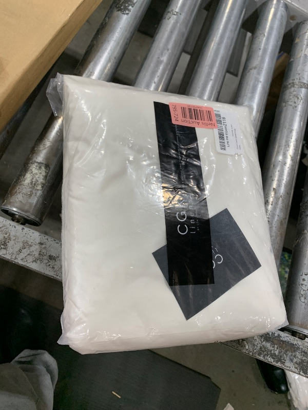 Photo 1 of Duvet Cover Queen Size Set - Extra Soft Queen Size Duvet Cover 90 x 90 with 2 Pillow Shams - Hotel Luxury, Easy Care and Fade Free with Zipper Closures & Ties - Comfy, Breathable Bedding Set (Ivory)
