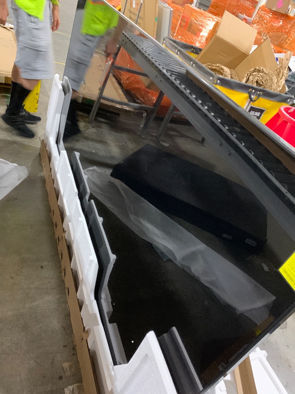 Photo 1 of SAMSUNG 85-Inch Class QLED Q7F Series Samsung Vision AI Smart TV (2025 Model, 85Q7F) Quantum HDR, Object Tracking Sound Lite, Q4 AI Gen1 Processor, 4K upscaling, Gaming Hub, Alexa Built-in FOR PARTS, PARTS ONLY