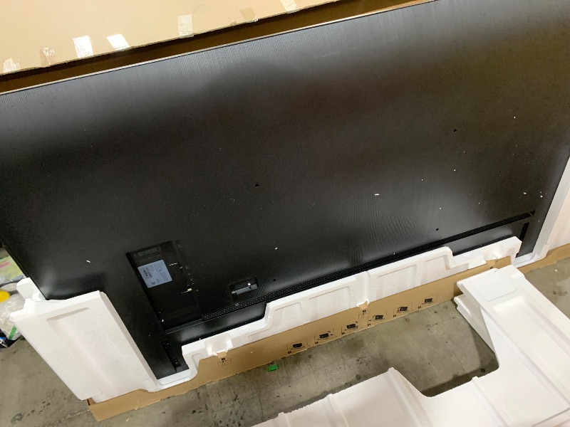 Photo 1 of SAMSUNG 85-Inch Class QLED Q7F Series Samsung Vision AI Smart TV (2025 Model, 85Q7F) Quantum HDR, Object Tracking Sound Lite, Q4 AI Gen1 Processor, 4K upscaling, Gaming Hub, Alexa Built-in FOR PARTS, PARTS ONLY