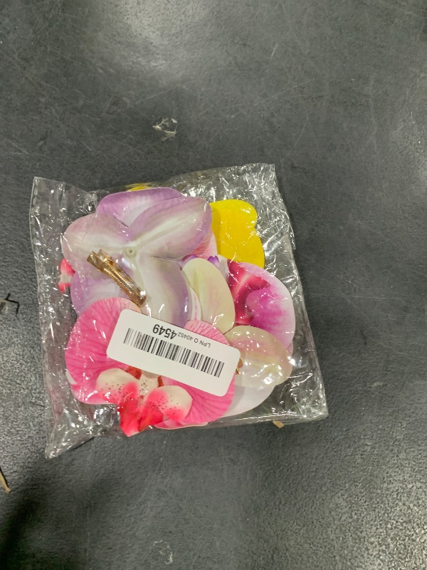 Photo 1 of 6PCS Hawaiian Flower Hair Clips, Stylish Butterfly Orchid Hair Clips, Beautiful Flower Accessories, Suitable for Beach Party Vacation, Suitable for Ladies Girls
