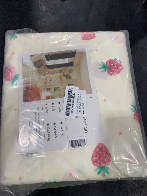 Photo 1 of VClife Cute Strawberry Printed Duvet Cover King Soft Cotton Cream Bedding Duvet Cover for Girl Woman Wrinkle Resistant Breathable with Zipper Closure, 1 Duvet Cover and 2 Pillowcases