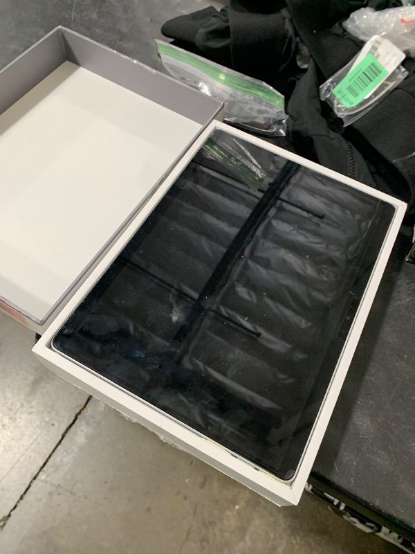 Photo 5 of *Locked, can’t hold a charge. ______ Microsoft Surface Pro 8-13" Touchscreen - Intel® Evo Platform Core™ i5-8GB Memory - 512GB SSD - Device Only - Platinum (Latest Model)