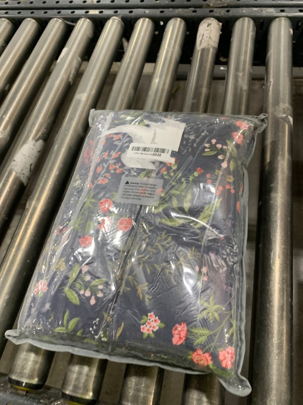 Photo 1 of Travan Retro Floral Duvet Cover 100% Cotton Duvet Covers Ultra Soft Reversible 3pc Vintage Floral Duvet Cover Set with Zipper Closure, (3pcs, Queen Size)
