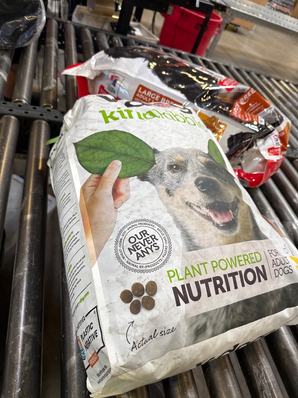 Photo 1 of V-dog Vegan Kibble Dry Dog Food (24 LB) | Plant Based Protein with Added Taurine for Sensitive Stomach and Skin | Adult Dog Food | Vegetarian Superfood | Made in US