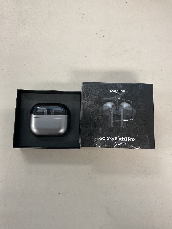 Photo 1 of Samsung Galaxy Buds 3 Pro AI True Wireless Bluetooth Earbuds, Noise Cancelling, Sound Optimization, Redesigned Comfort Fit, Silver [US Version, Amazon Exclusive, 2Yr Warranty]