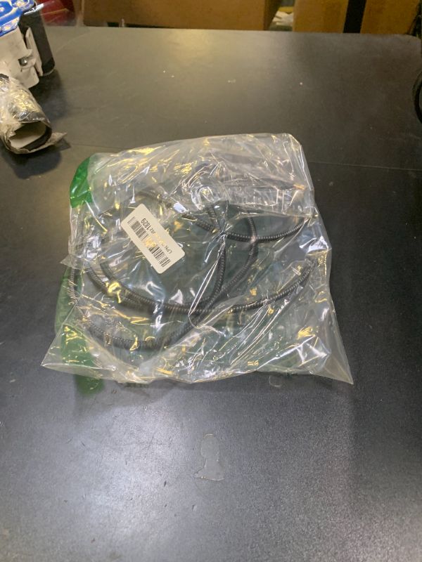 Photo 1 of IVANKY 8K DisplayPort Cable 1.4, VESA Certified DP Cable 6.6ft (8K@60Hz, 4K@144Hz, 2K@240Hz)HBR3 Support 32.4Gbps, HDR, HDCP 2.2, FreeSync G-Sync, Braided Display Port for Gaming Monitor, Graphics, PC