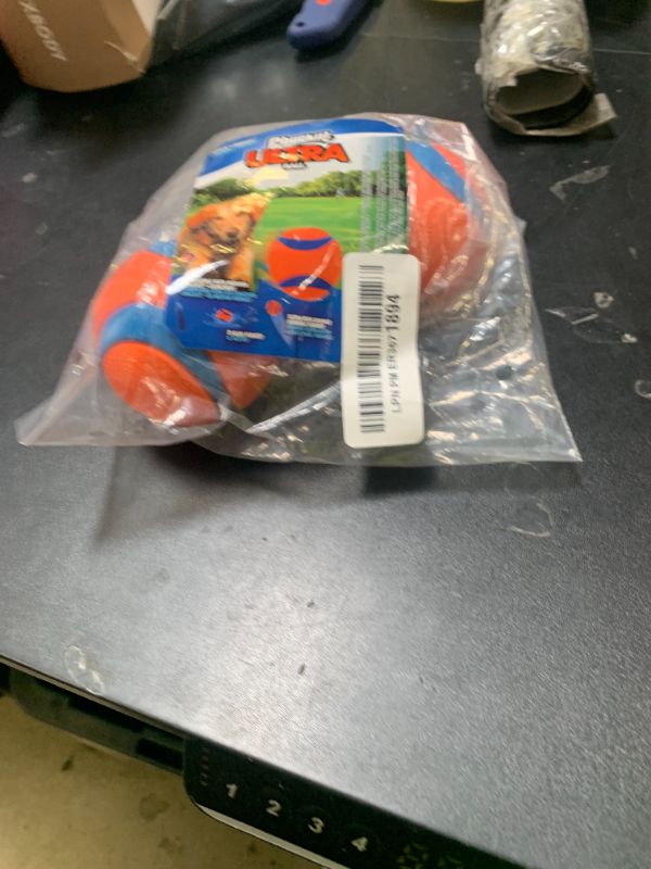 Photo 1 of Chuckit! Ultra Ball Dog Toy - Medium Bouncy Fetch Balls For Dogs 20-60 lbs - Made from Durable Rubber - Floating Water Pet Toys - Size Medium - 2.5-inch Diameter - Pack of 2