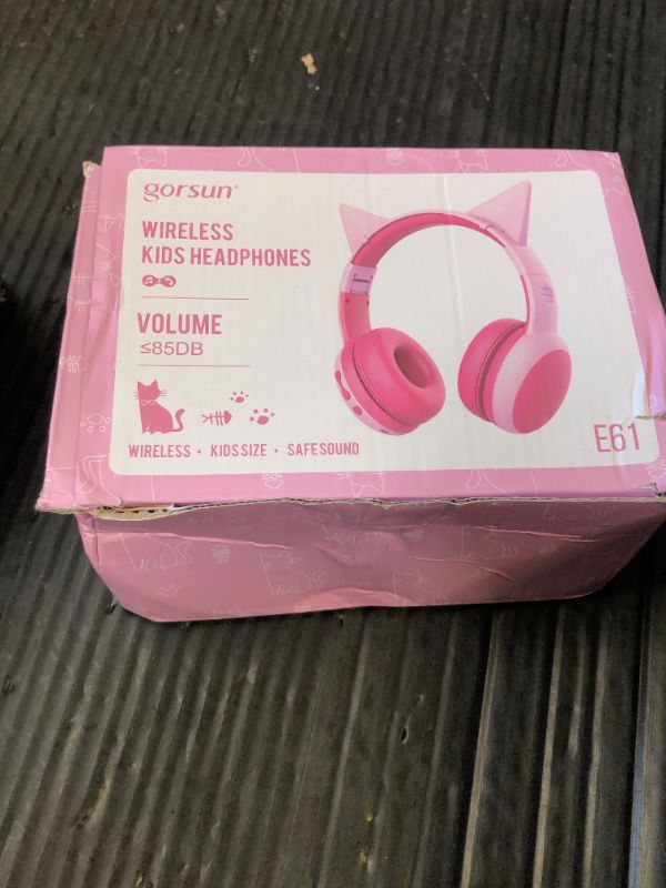 Photo 1 of gorsun Kids Bluetooth Headphones, Portable Wireless Headset for Kids, Bluetooth 5.3, Over-Ear Toddler Headphones with Microphone, 85dB Volume Limited, 40 Hours Playtime (Pink)