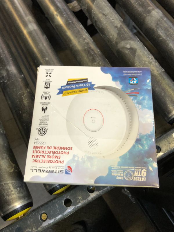 Photo 1 of Siterwell  Detector, Hardwired Interconnected Smoke Detector, Photoelectric Smoke Alarm with 9V Backup Battery, Fire Alarm with Test/Silence Button, ETL-9th Listed, GS562A, 1 Packs