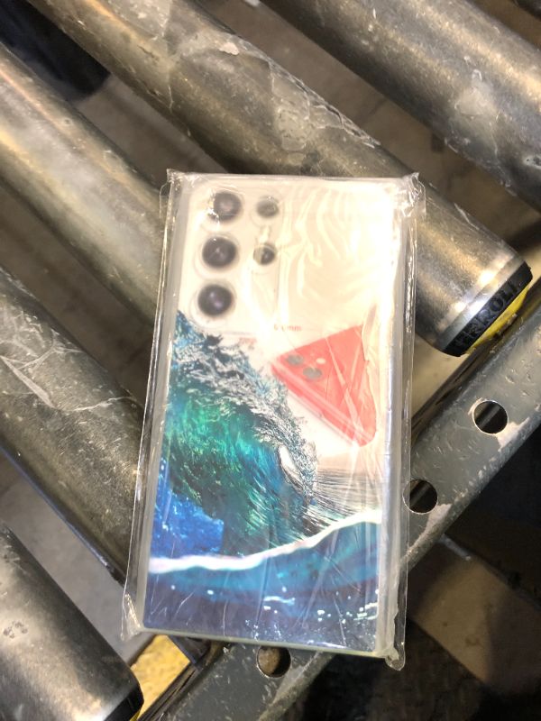 Photo 1 of SAMSUNG PHONE CASE 